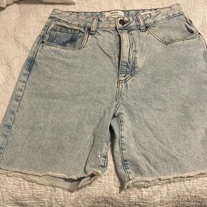 COTTON ON HIGH STRAIGHT BRMUDA SHORTS